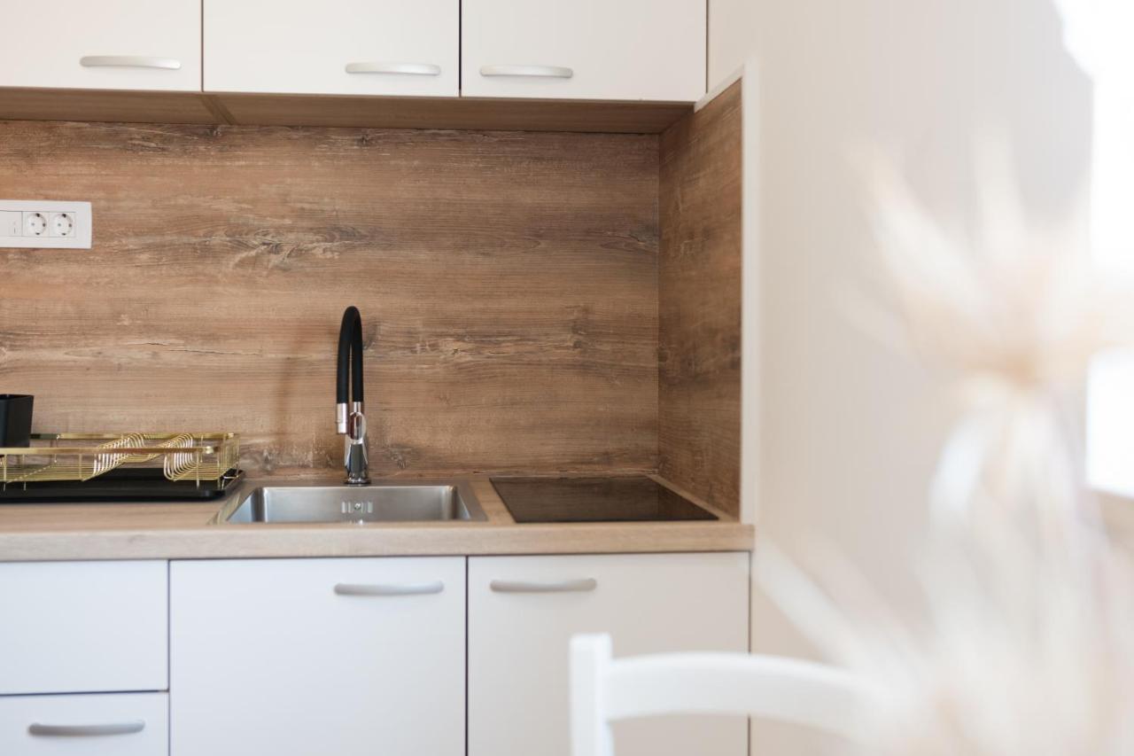 Apartamento Red Karmenita Umag Exterior foto