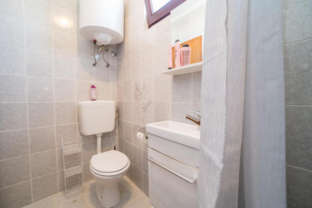 Apartamento Red Karmenita Umag Exterior foto